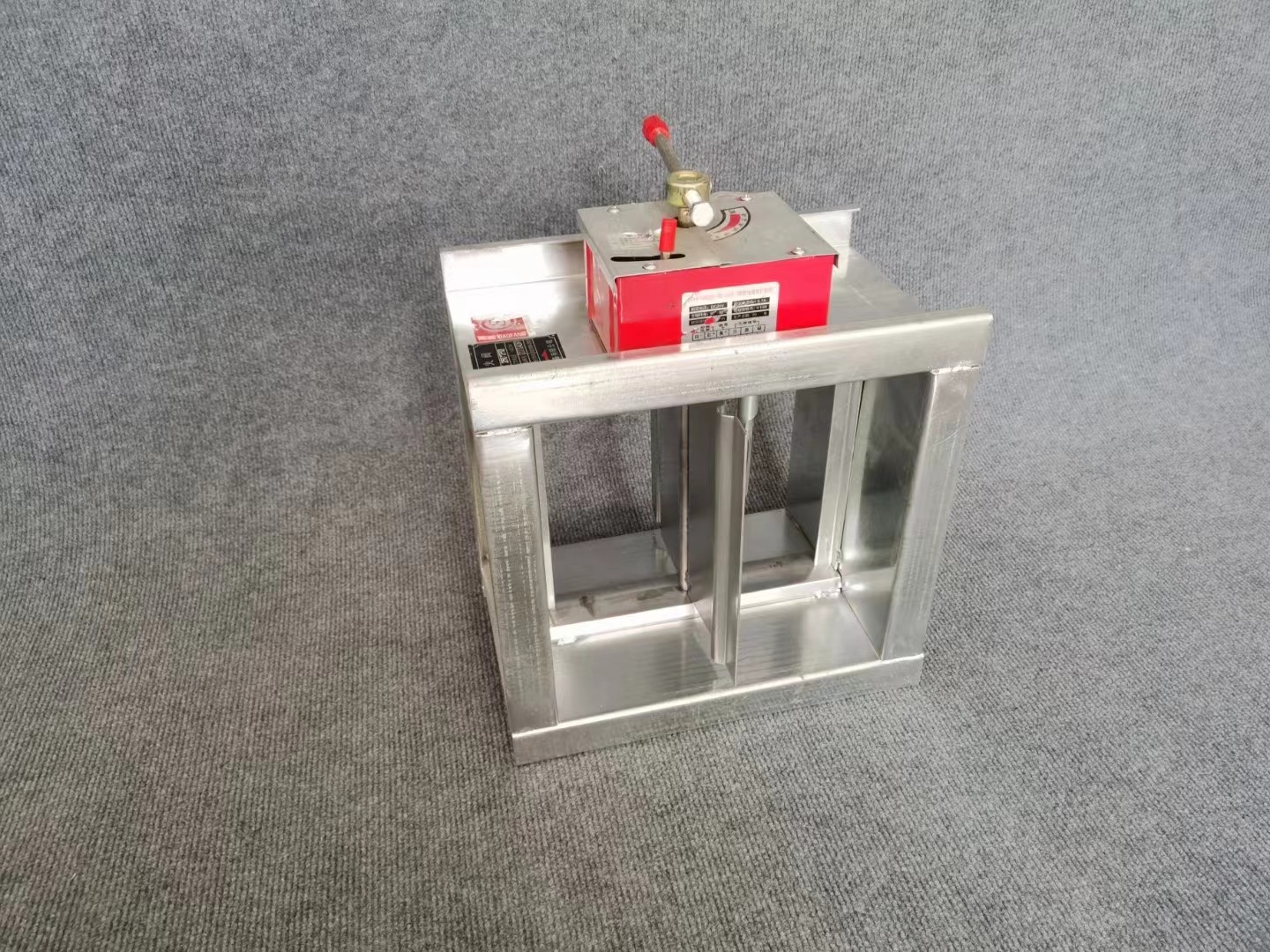 排烟防ç«é˜€åœ¨å“ªäº›æƒ…况下会自动关é—?